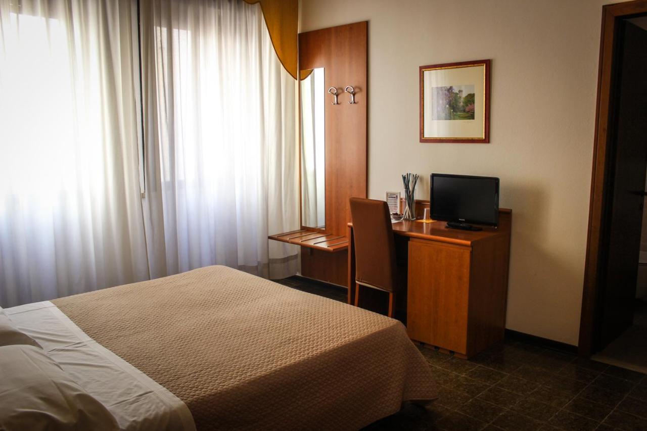Hotel Centrale Эсте Экстерьер фото