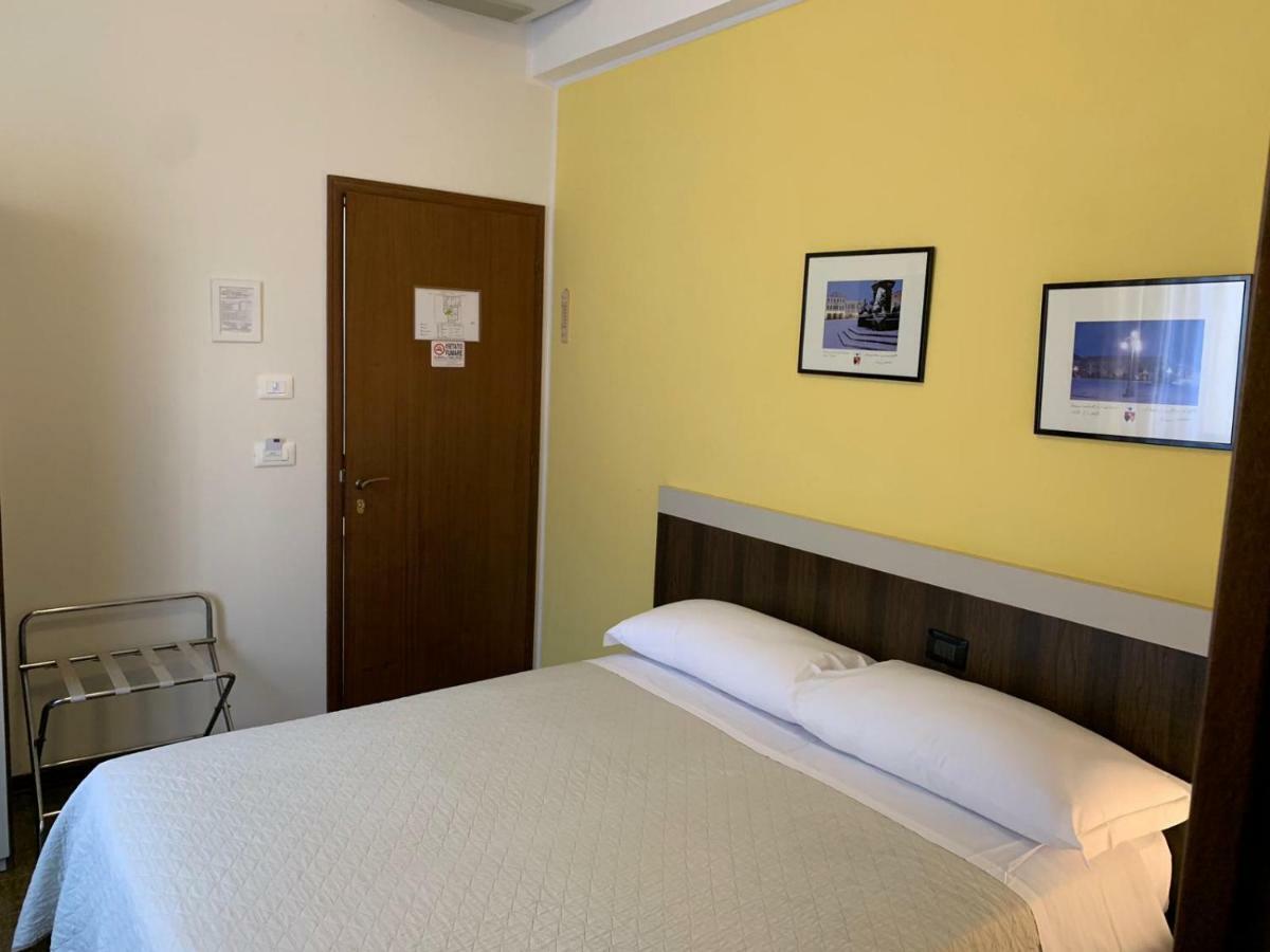 Hotel Centrale Эсте Экстерьер фото