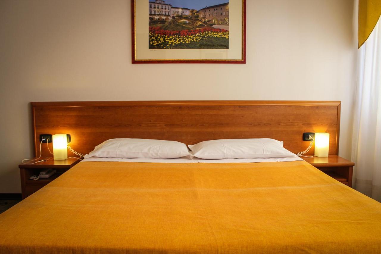 Hotel Centrale Эсте Экстерьер фото
