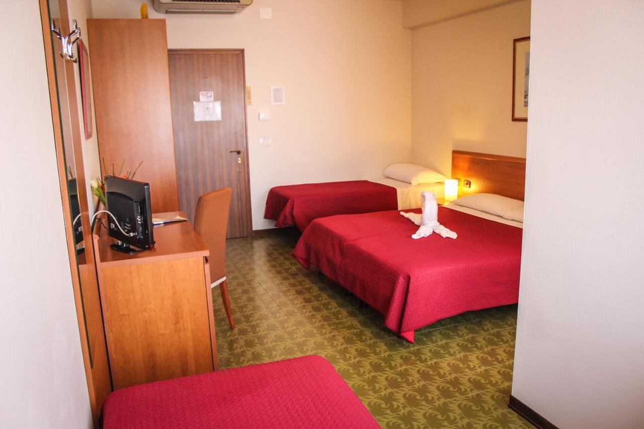 Hotel Centrale Эсте Экстерьер фото